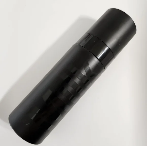 Milk • Pore Eclipse Setting Spray - Picture 6 of 7